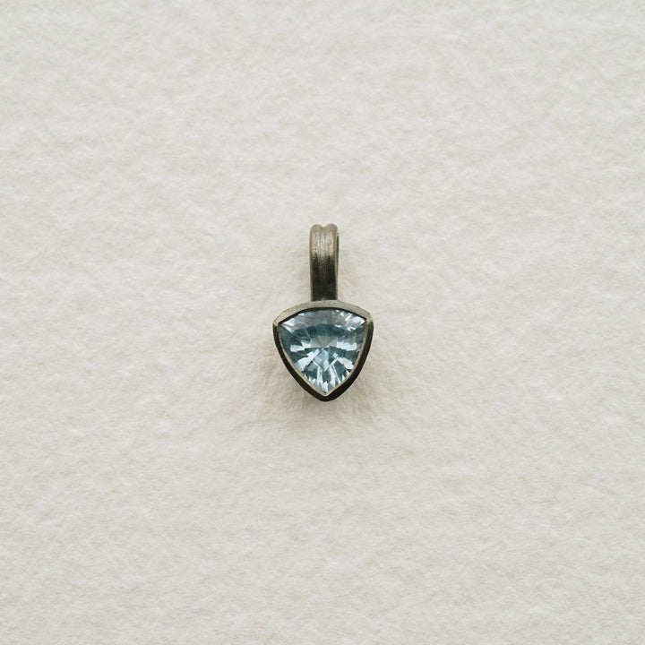 Anhänger mit Aquamarin aus geschwärzten Silber