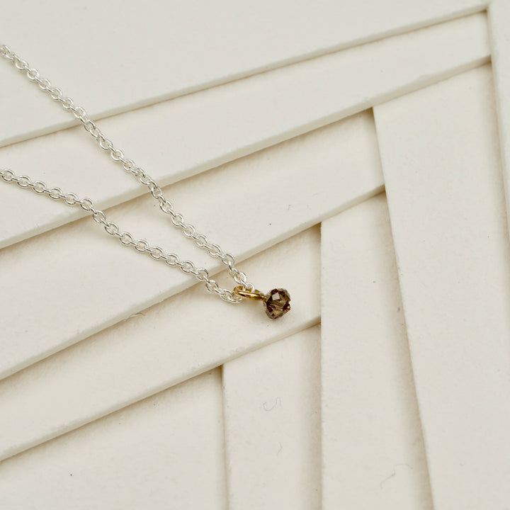 Diamantanhänger mit 750 Gold und Silberkette
