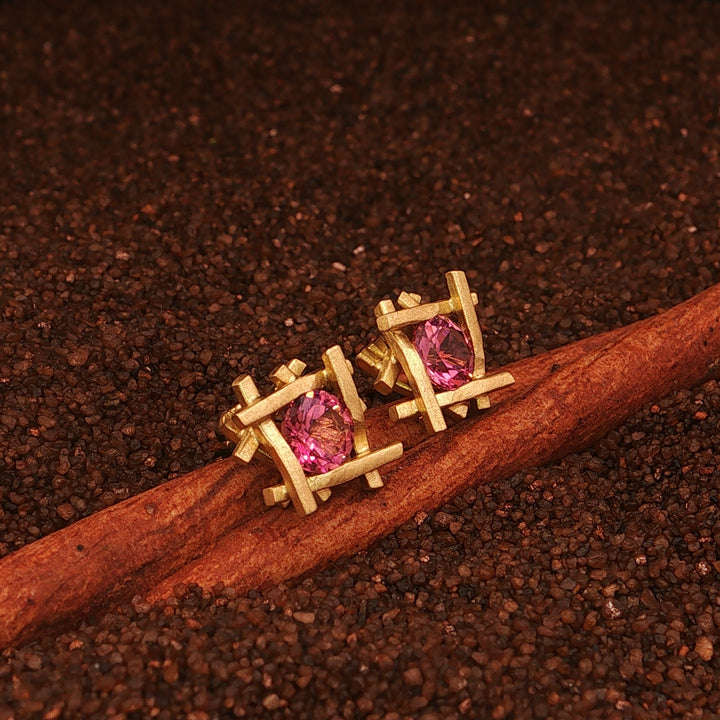 Ohstecker aus 750 Gold mit Turmalin